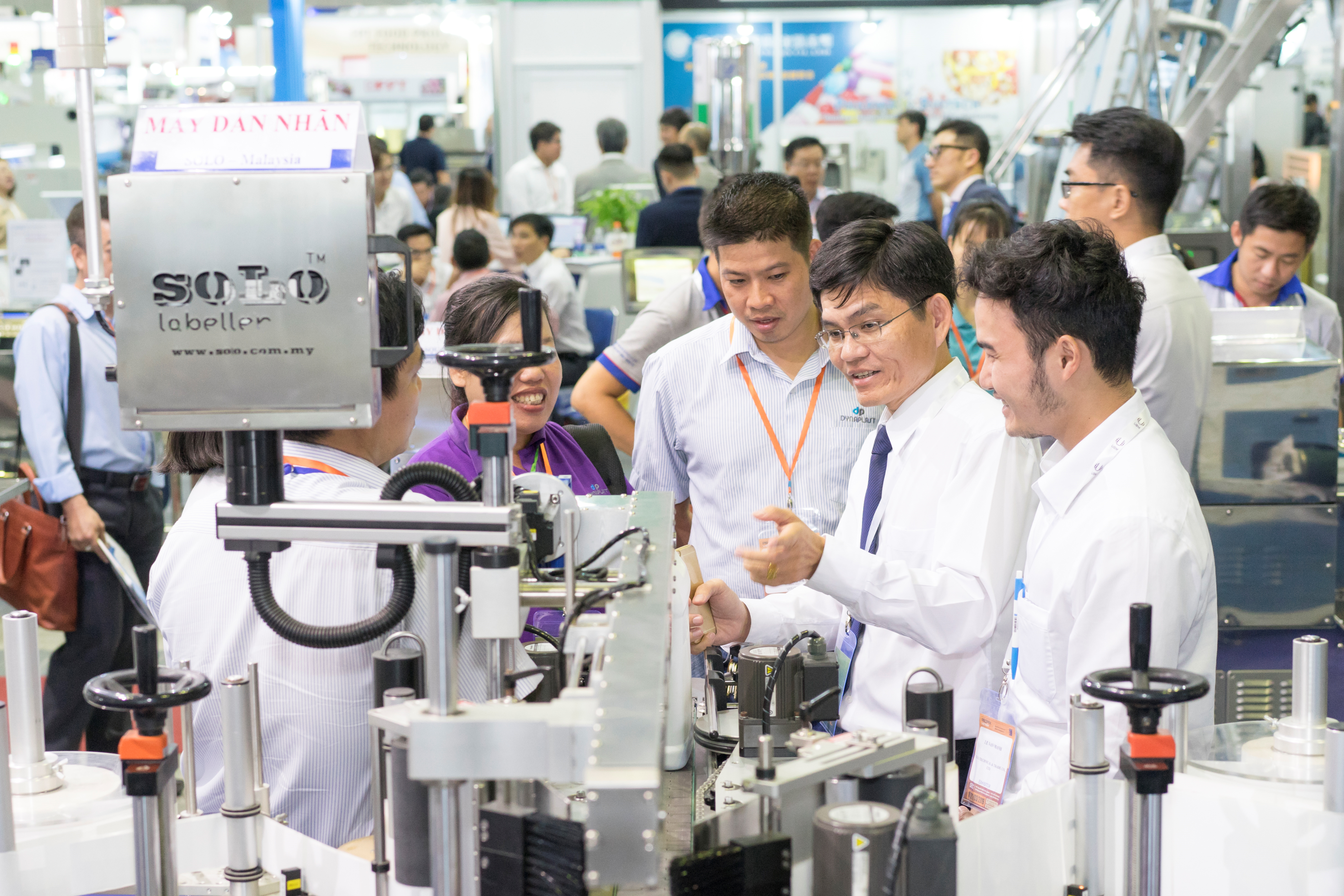 PLASTIC & RUBBER VIETNAM, HANOI 2019 ENGAGE THE POTENTIALITY OF PLASTIC & RUBBER INDUSTRY IN